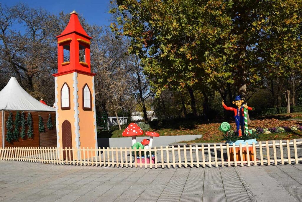 Καρδίτσα: Άνοιξε το «Χωριό των Χριστουγέννων» στο Παυσίλυπο