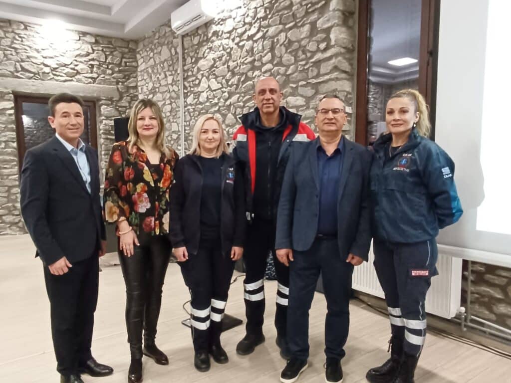 Απινιδωτές σε σχολεία του Δήμου Ελασσόνας