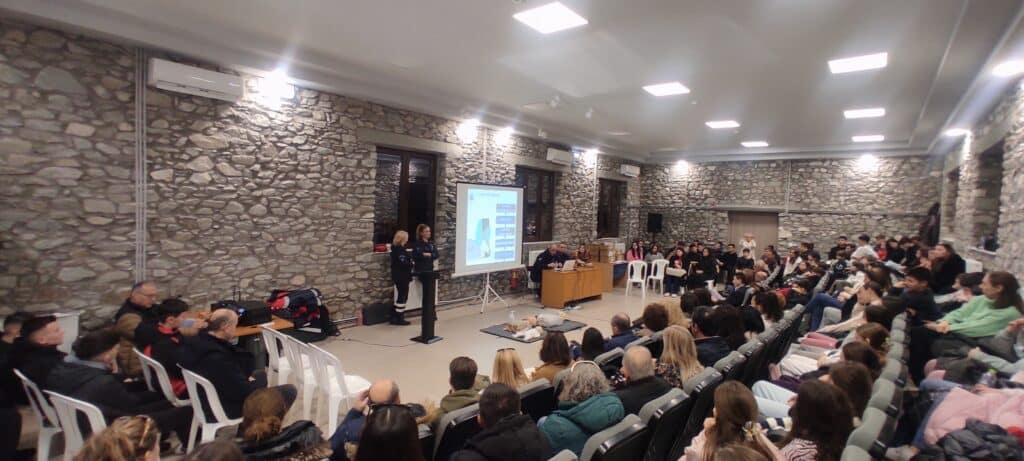 Απινιδωτές σε σχολεία του Δήμου Ελασσόνας