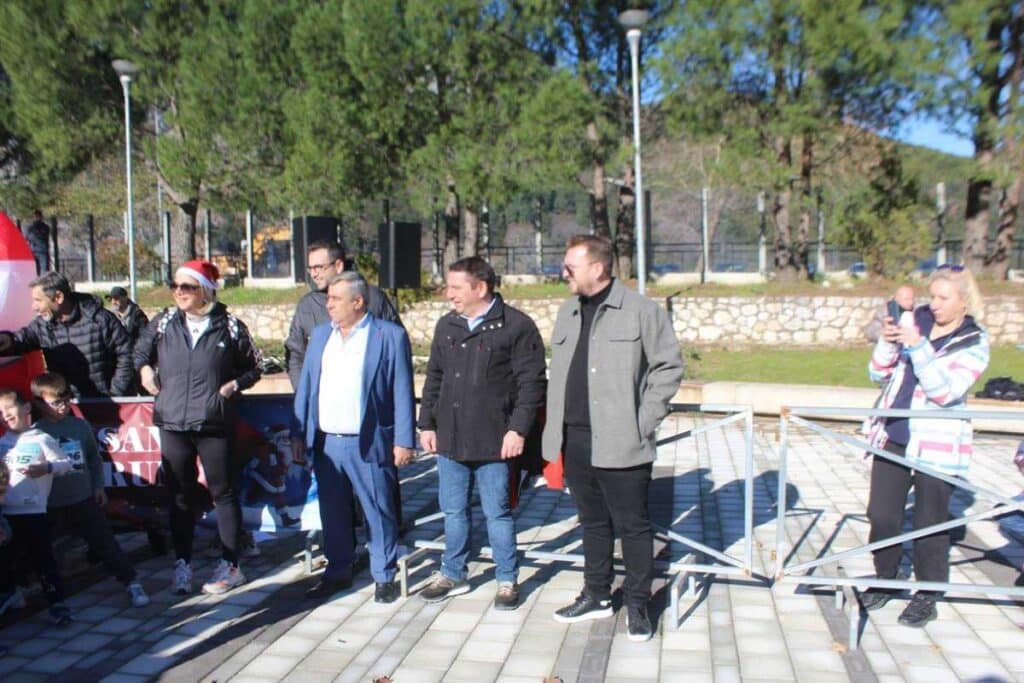 Με επιτυχία το 2ο Santa Run Πύλης 2025 με εκατοντάδες δρομείς