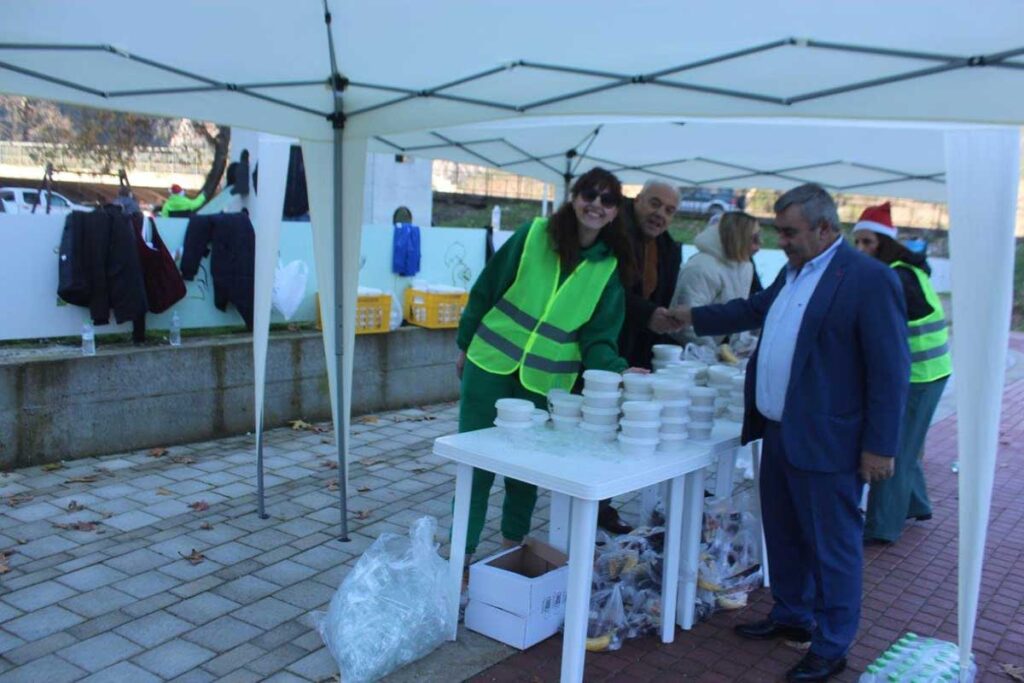 Με επιτυχία το 2ο Santa Run Πύλης 2025 με εκατοντάδες δρομείς