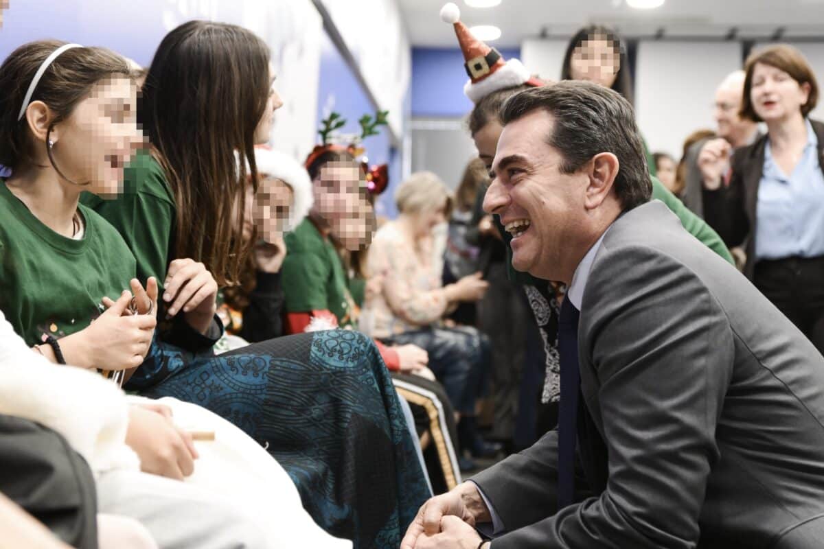 Οι ευχές του Κώστα Σκρέκα για τα Χριστούγεννα