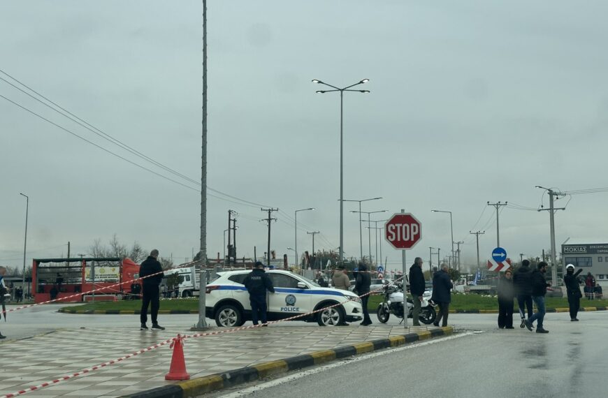 Αγρότες τώρα στον κόμβο Μεγαλοχωρίου – Κίνηση με οδηγίες της Αστυνομίας