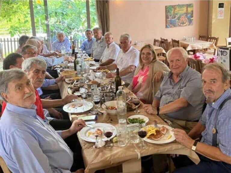 Νεκρολογία για τον Στέλιο Γκατζογιάννη από τους συμμαθητές του