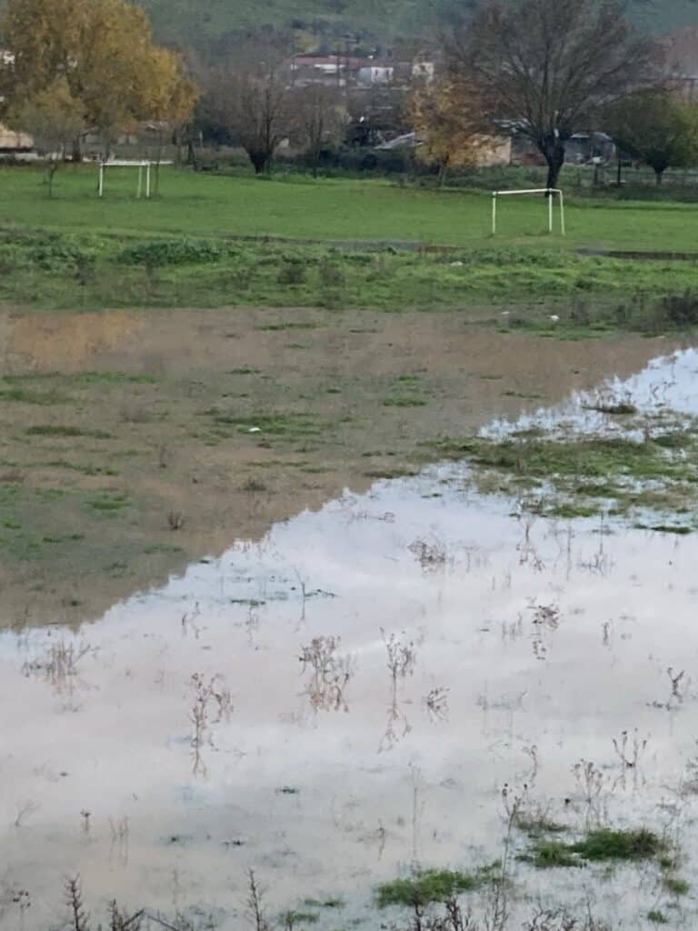 Κεραμίδι Τρικάλων: Νερά ξαναμπαίνουν από το ανάχωμα του «Ντάνιελ»
