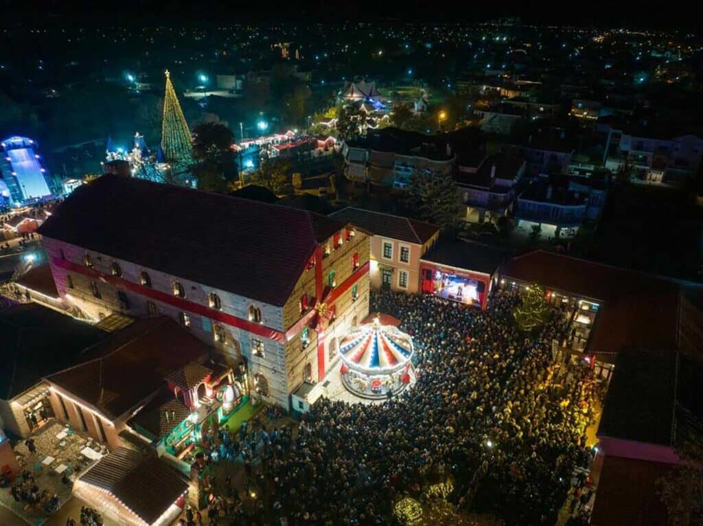 Μαγευτική έναρξη στον 14ο Μύλο των Ξωτικών με drones Πίτερ Παν και Αη Βασίλη