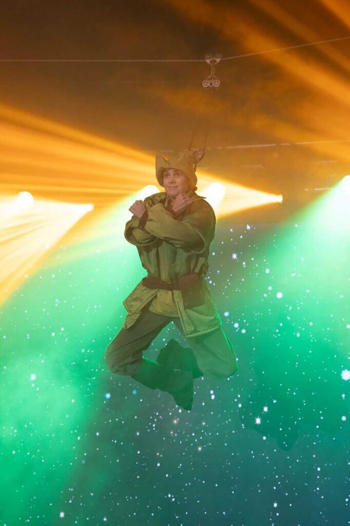 Μαγευτική έναρξη στον 14ο Μύλο των Ξωτικών με drones Πίτερ Παν και Αη Βασίλη