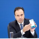 Παπαστεργίου: «Φέρ’το» το ποινικό μητρώο στο κινητό σε 5 λεπτά