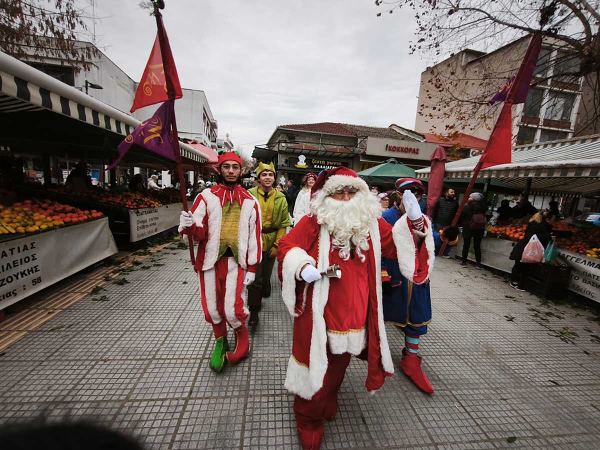 Με μουσική και Ξωτικά υποδέχονται την Πρωτοχρονιά στα Τρίκαλα