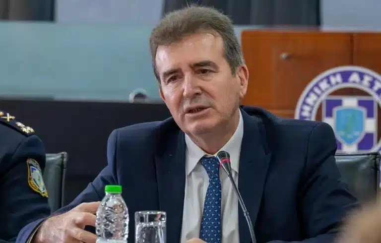 Χρυσοχοΐδης στους αγρότες: «Όχι σε λιμάνια και τελωνεία»