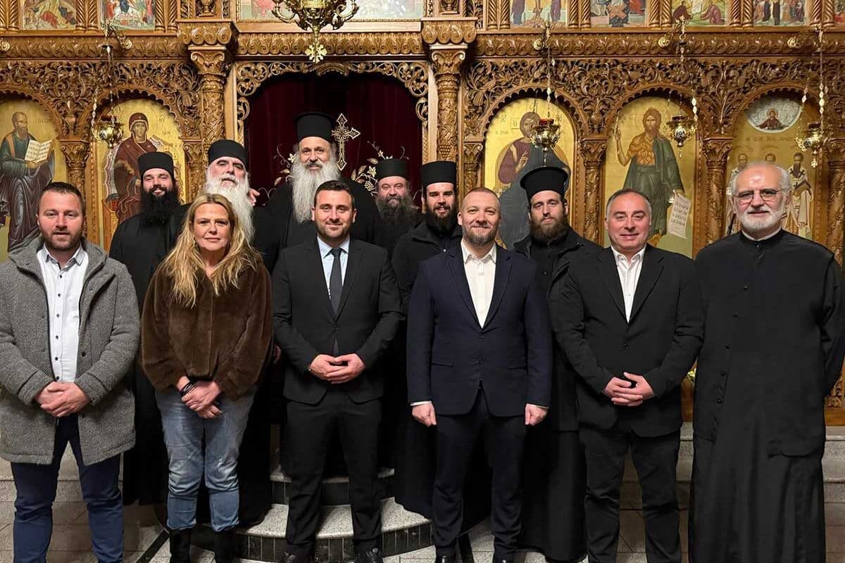 Ένα φορτηγό αλληλεγγύης από τη Νυρεμβέργη στο Κοινωνικό Παντοπωλείο Μετεώρων