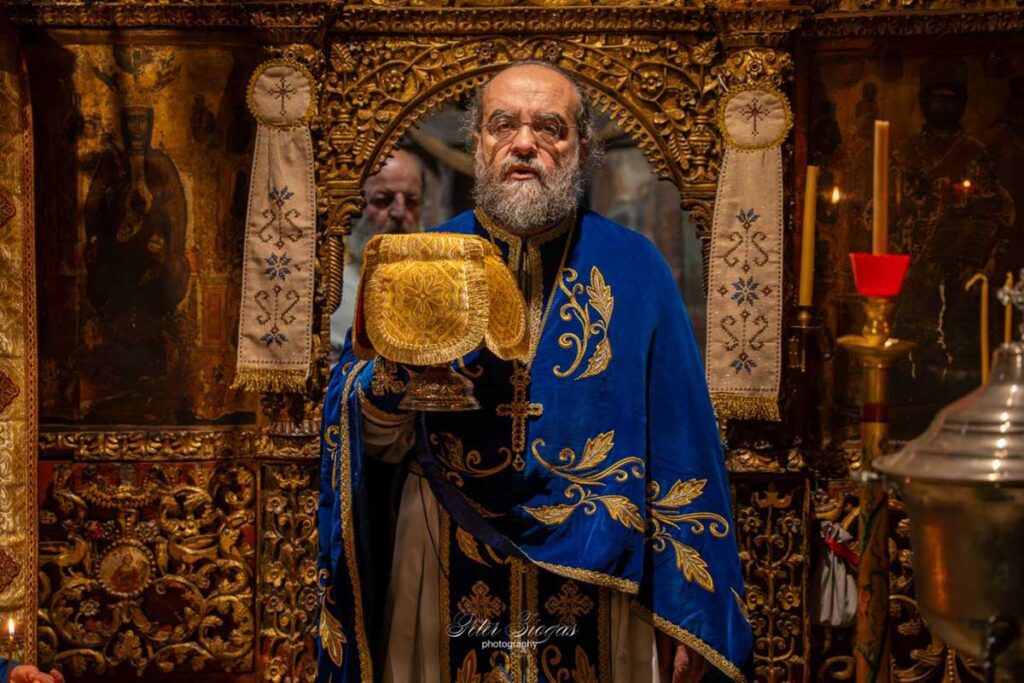 Με λαμπρότητα τα Θεοφάνεια στην Ιερά Μονή Παναγίας Σπηλιάς Αγράφων