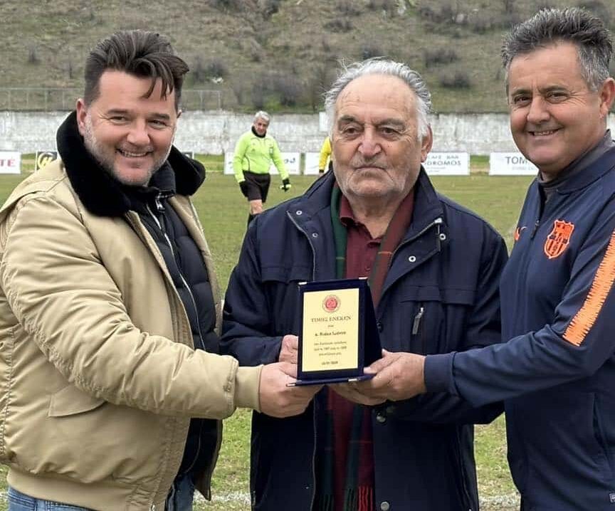 Τιμήθηκε ο Γιάννης Κιάκος από το Δ.Σ Νεοχωρίου