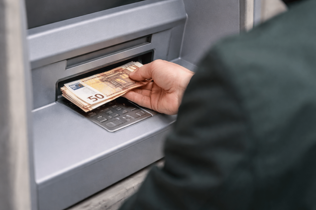 Πληρωμές ΟΠΕΚΑ: Πότε μπαίνουν τα επιδόματα – Όλη η λίστα για τον Ιανουάριο