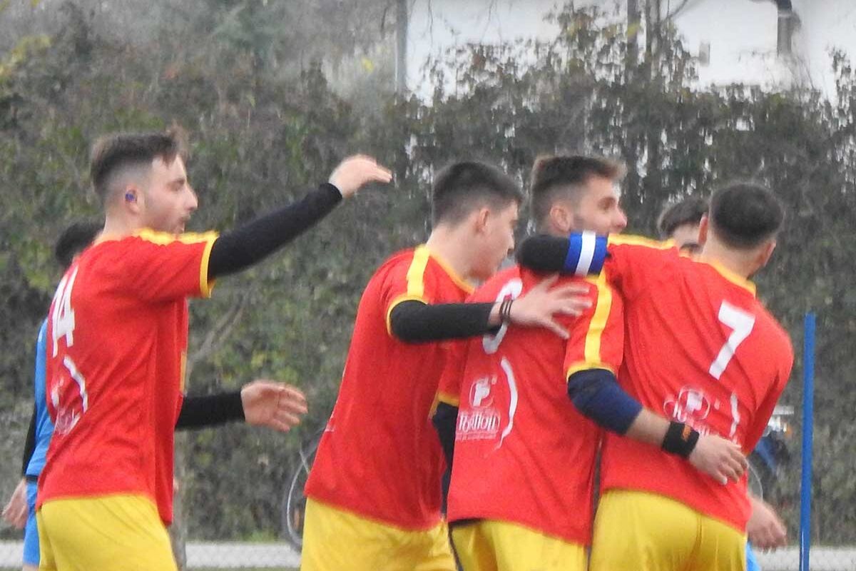 Άνετη πρόκριση για το Δενδροχώρι