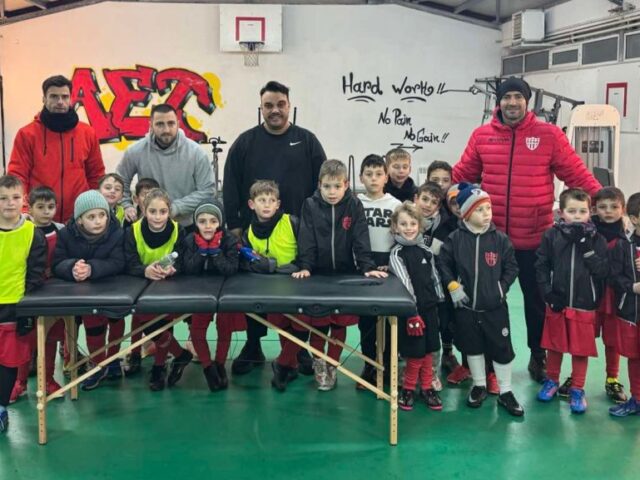 Συνεργασία της Ακαδημίας ΑΕΤ με τον ορθοπαιδικό Αθανάσιο Κουτή