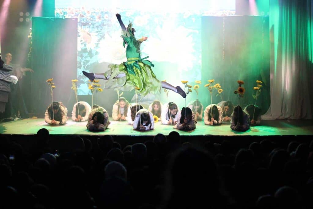 Εικόνες από την εντυπωσιακή τελετή λήξης του 14ου Μύλου των Ξωτικών