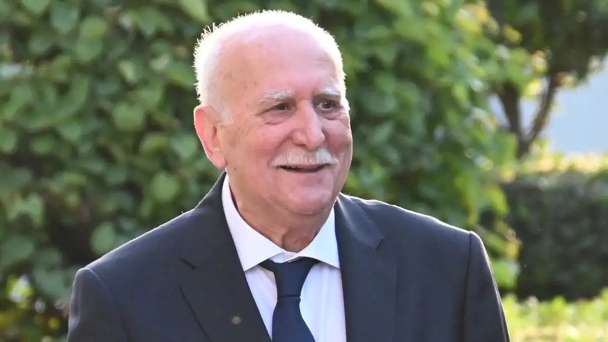 Πέθανε ο Γιώργος Παπαδάκης μετά από έμφραγμα στο Κολωνάκι