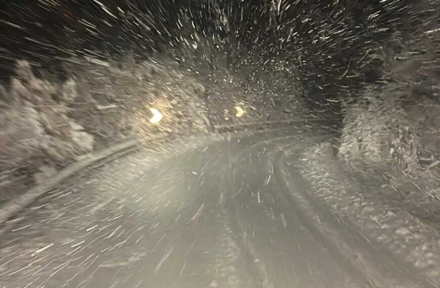 Επιτέλους… άσπρη ημέρα στα Τρίκαλα – Ισχυρή χιονόπτωση σε πόλη και ορεινά