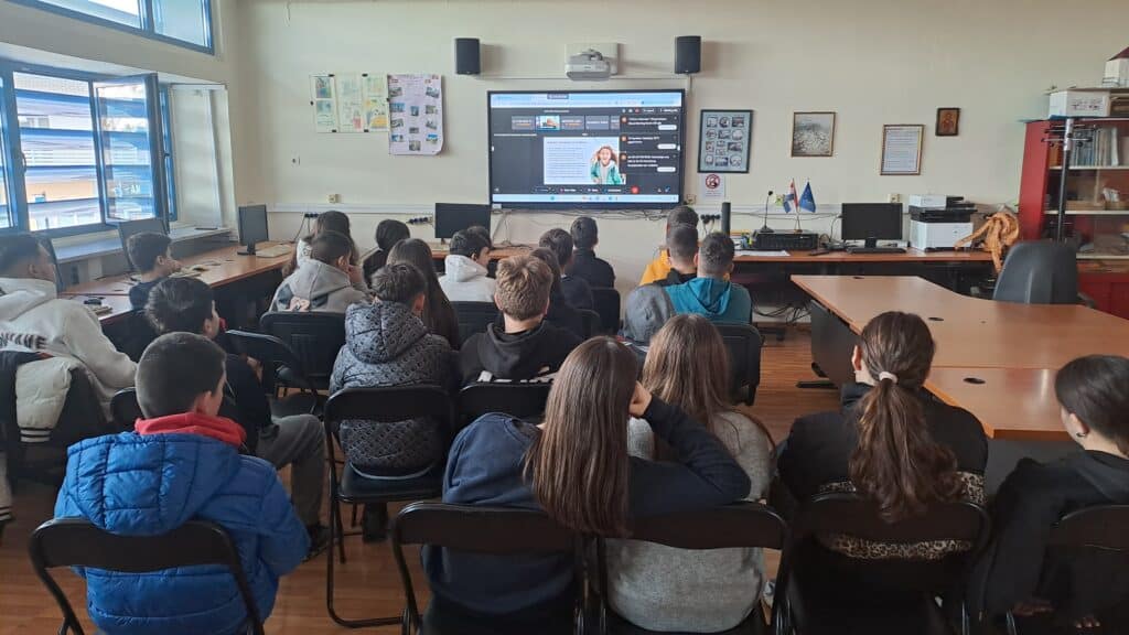 5ο Γυμνάσιο Τρικάλων: Δράσεις για την ασφαλή πλοήγηση