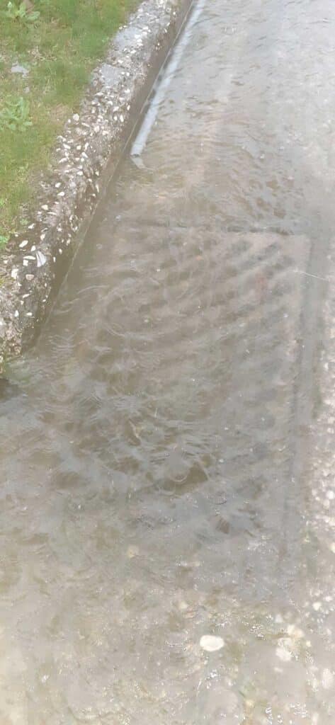 Ξαναπλημμύρισε ο οικισμός Τρίκκη στα Τρίκαλα – Στο ίδιο έργο θεατές