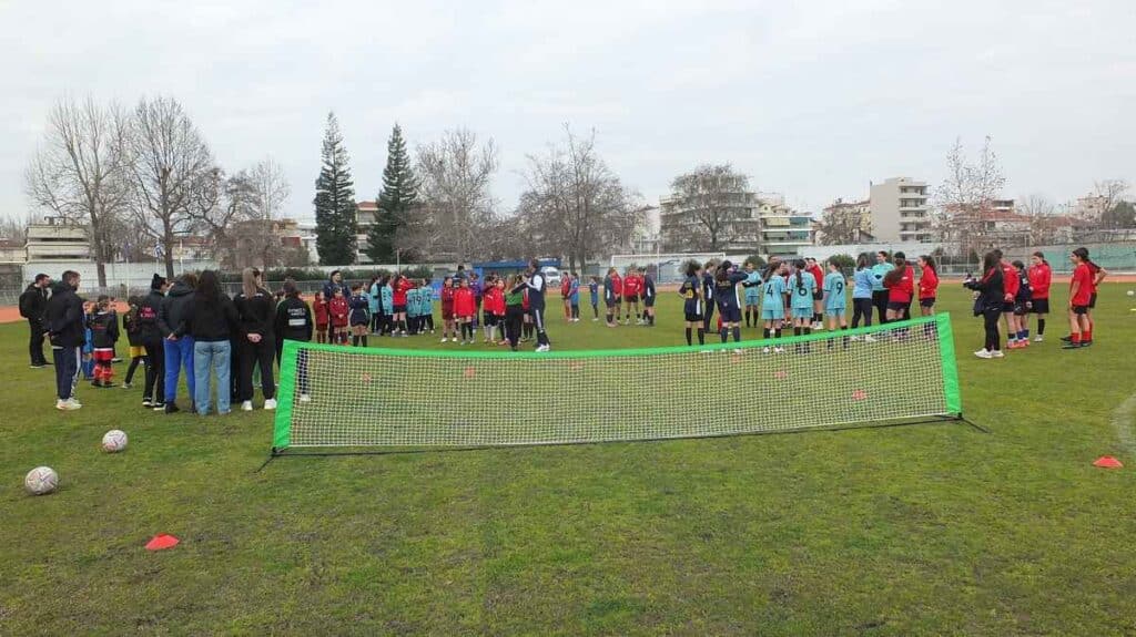 Women’s Football Campaign: Μαζική συμμετοχή κοριτσιών στο στάδιο Τρικάλων