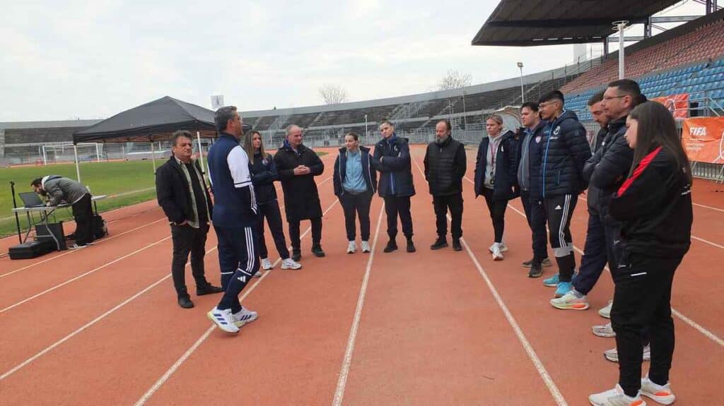 Women’s Football Campaign: Μαζική συμμετοχή κοριτσιών στο στάδιο Τρικάλων