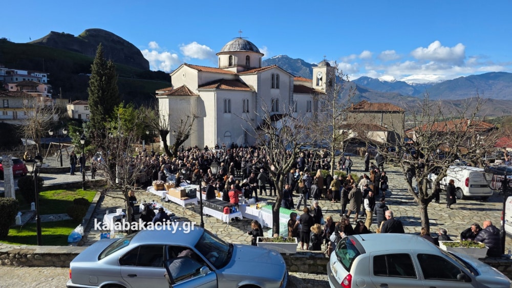 Τριετές μνημόσυνο για τα τρία κορίτσια στα Τέμπη στο Καστράκι