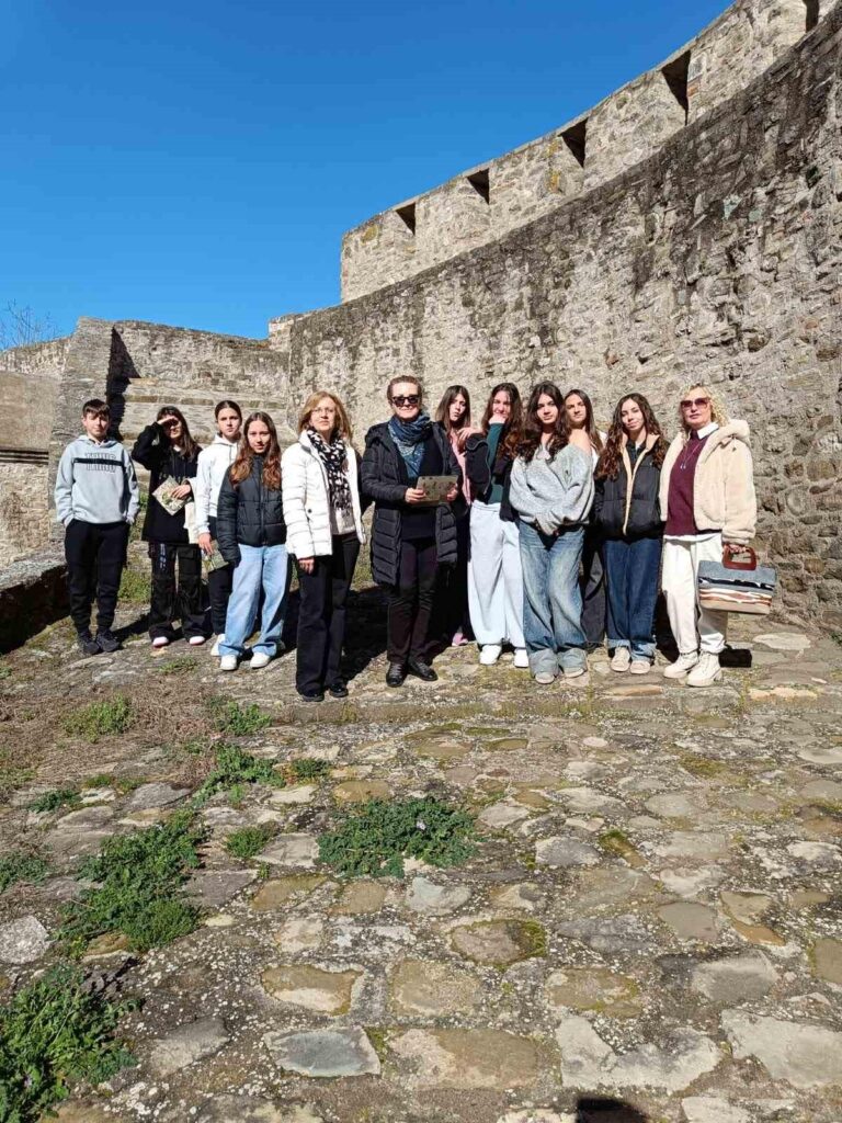 9ο Γυμνάσιο Τρικάλων στο Βυζαντινό κάστρο