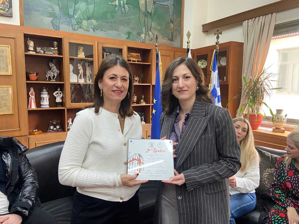 Βραβεία για τους χριστουγεννιάτικους στολισμούς Τρικάλων