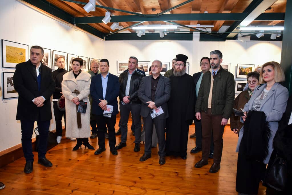 Εγκαινιάστηκε στη Λάρισα η έκθεση φωτογραφίας Tloupas Path