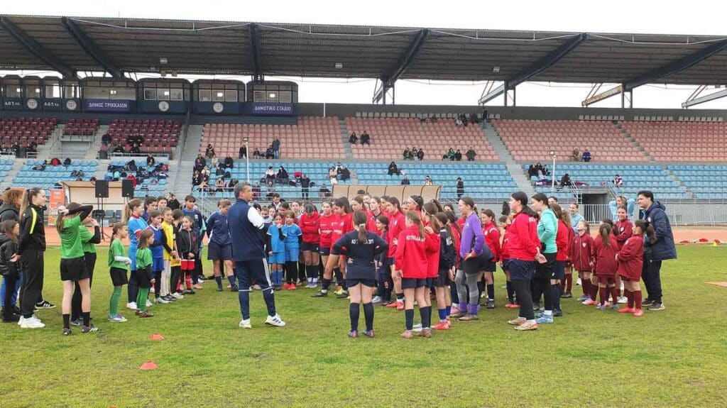 Women’s Football Campaign: Μαζική συμμετοχή κοριτσιών στο στάδιο Τρικάλων
