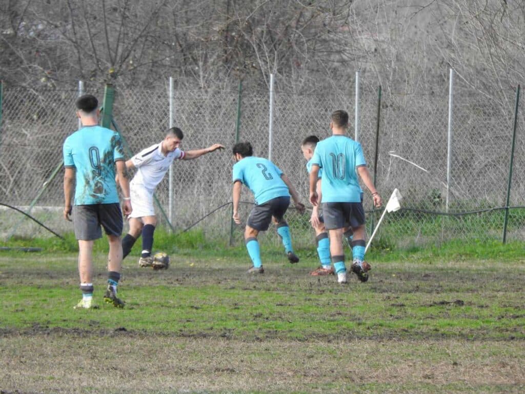 Διατήρησαν τις αποστάσεις Μετέωρα και Νεοχώρι με νίκες