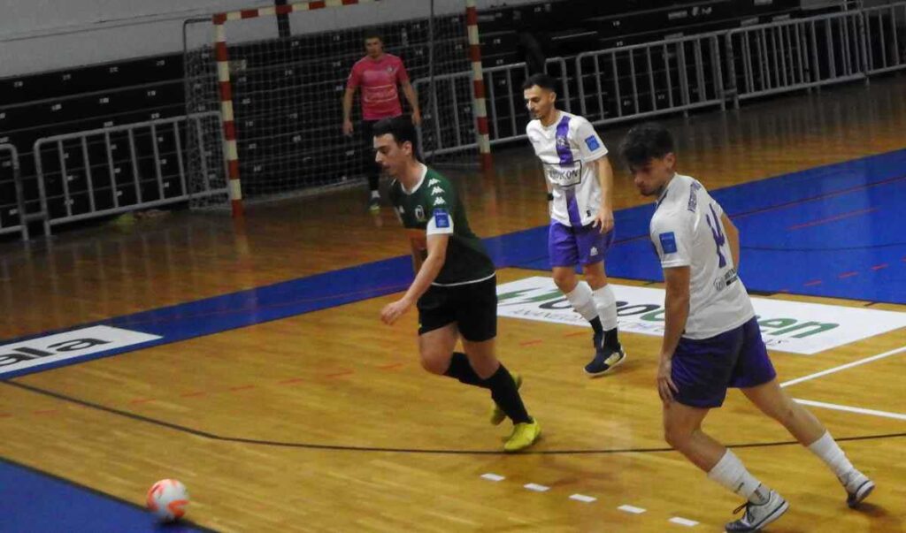 Futsal League: «Δηλητήριο» η Υπεροχή 4-0 την Κόμπρα