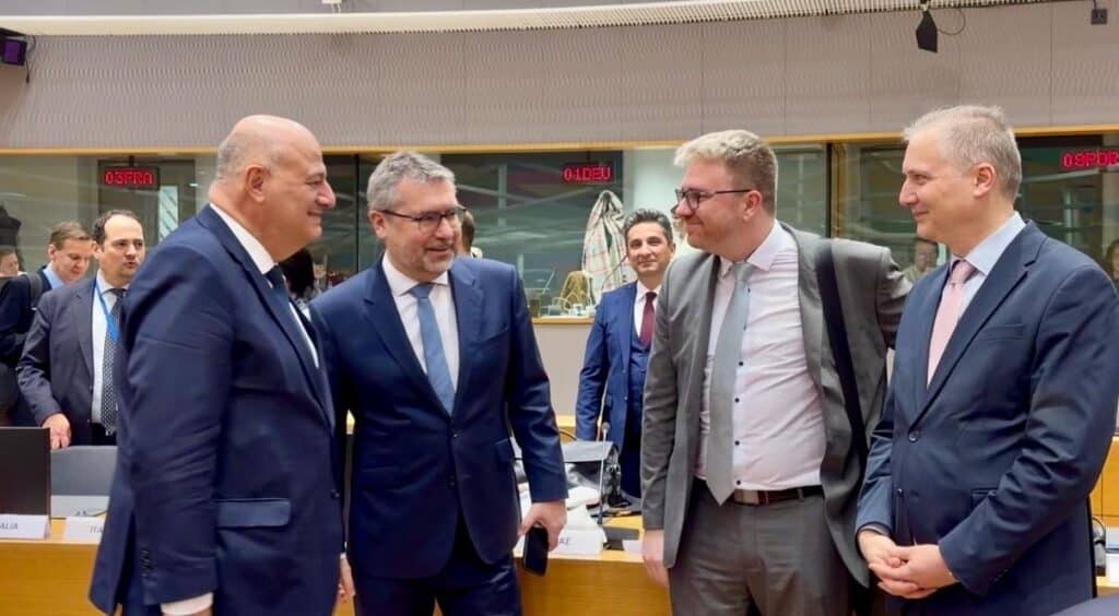 Τσιάρας από Βρυξέλλες: Ευρωπαϊκή αντασφάλιση καταστροφών