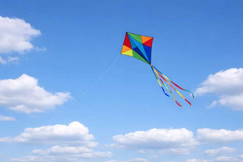 Τρίκαλα: Τα παιδιά της Βάσως πέταξαν χαρταετό «για να φτάσει στη μαμά»