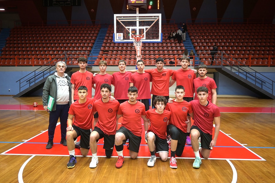 Σχολικό μπάσκετ: Ήττα στη Νεάπολη 66-64 για το 4ο Πειραματικό ΓΕΛ Τρικάλων.