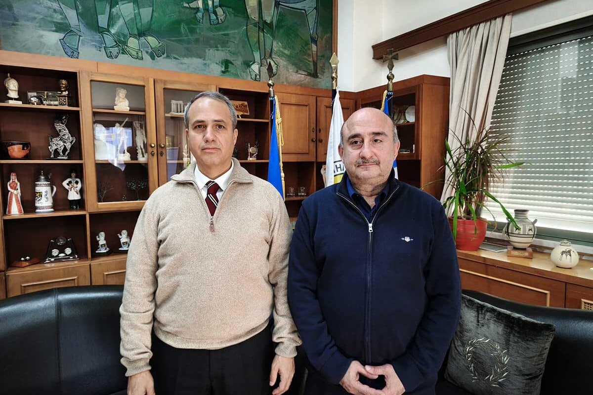 Τρίκαλα: Στο Δημαρχείο ο Γενικός Πρόξενος των ΗΠΑ Jerry Ismail