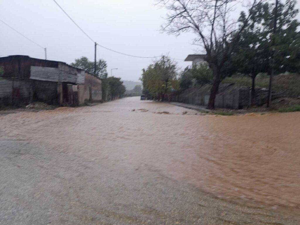 Ληθαίος: Σοβαρές προειδοποιήσεις για τη λεκάνη απορροής μετά τη βροχόπτωση