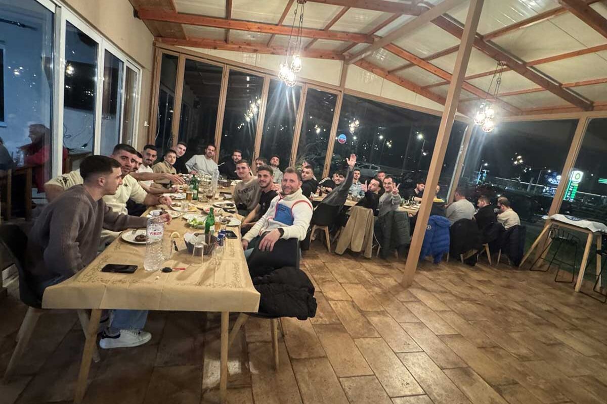 Σε «οικογενειακό» κλίμα η κοπή πίτας του Ζάρκου