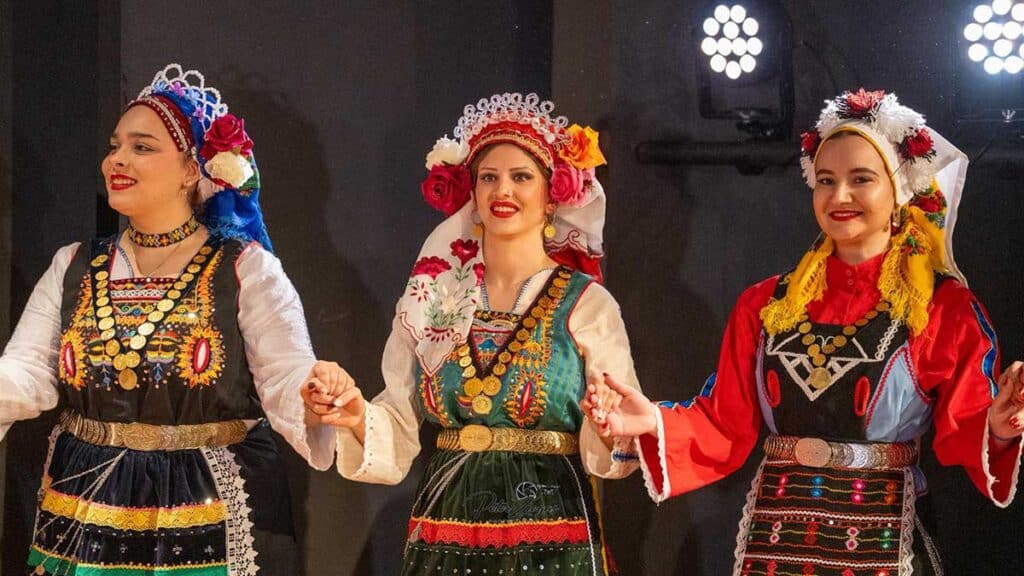 Τρίκαλα: «Χρώματα Παράδοσης» με φιλανθρωπικό σκοπό