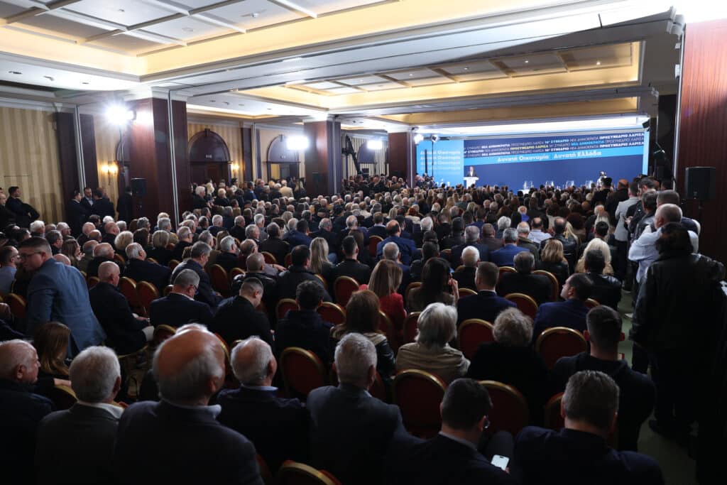 Σκρέκας: «Η Θεσσαλία ξέρει να δίνει μάχες» στο προσυνέδριο ΝΔ