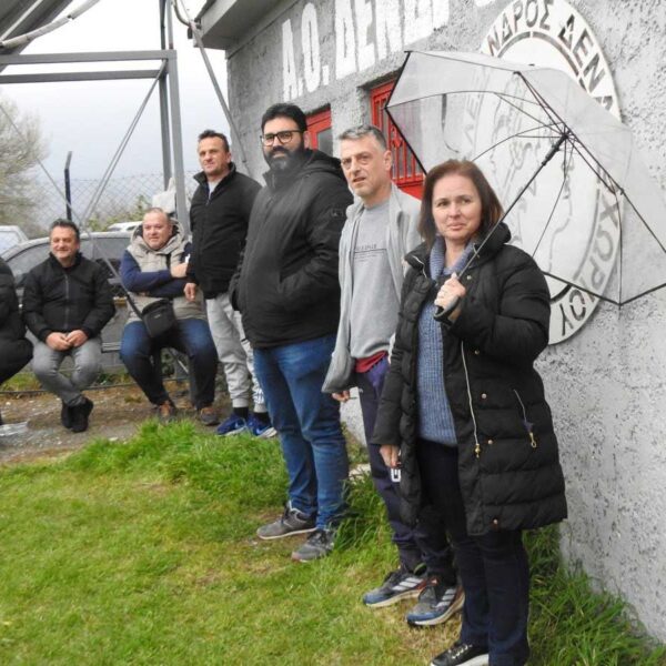 Ο «Μέγας Αλέξανδρος» ευχαριστεί την πρόεδρο της Κοινότητας Δενδροχωρίου