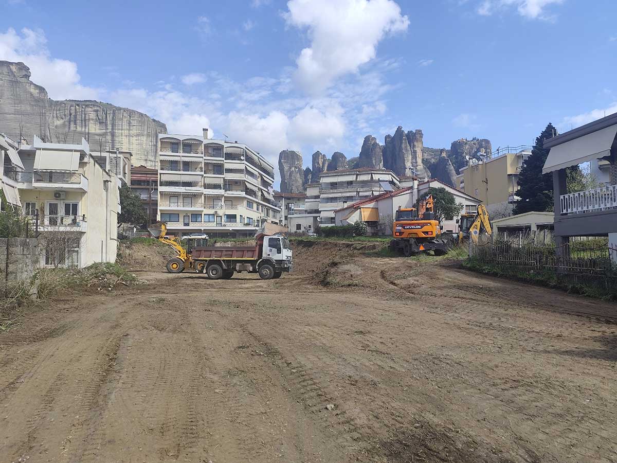 Καλαμπάκα: Πάρκινγκ 100 θέσεων ετοιμάζει ο Δήμος στην Αβέρωφ