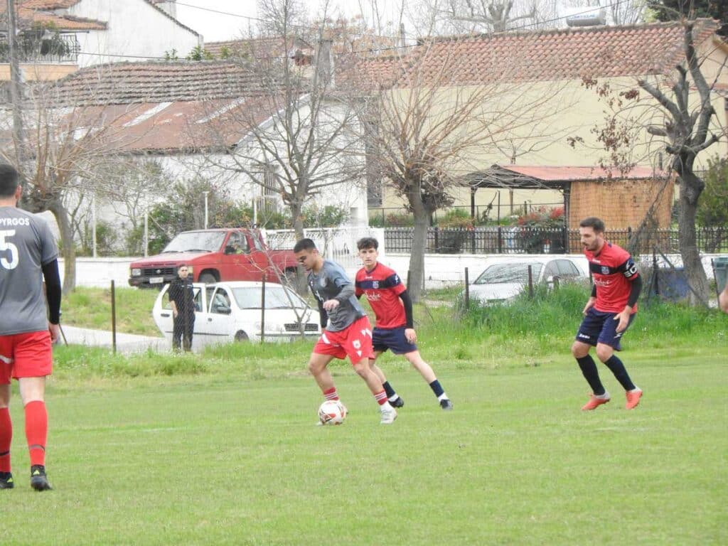 Συγκάτοικοι ξανά Νεοχώρι και Μετέωρα