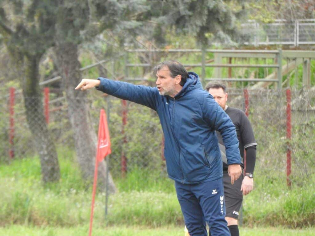 Συγκάτοικοι ξανά Νεοχώρι και Μετέωρα