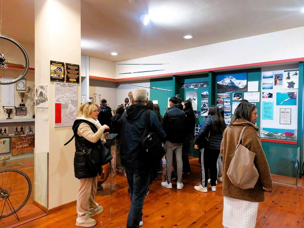 Σχολεία από Καρδίτσα και Πάτρα στο Αθλητικό Μουσείο Τρικάλων