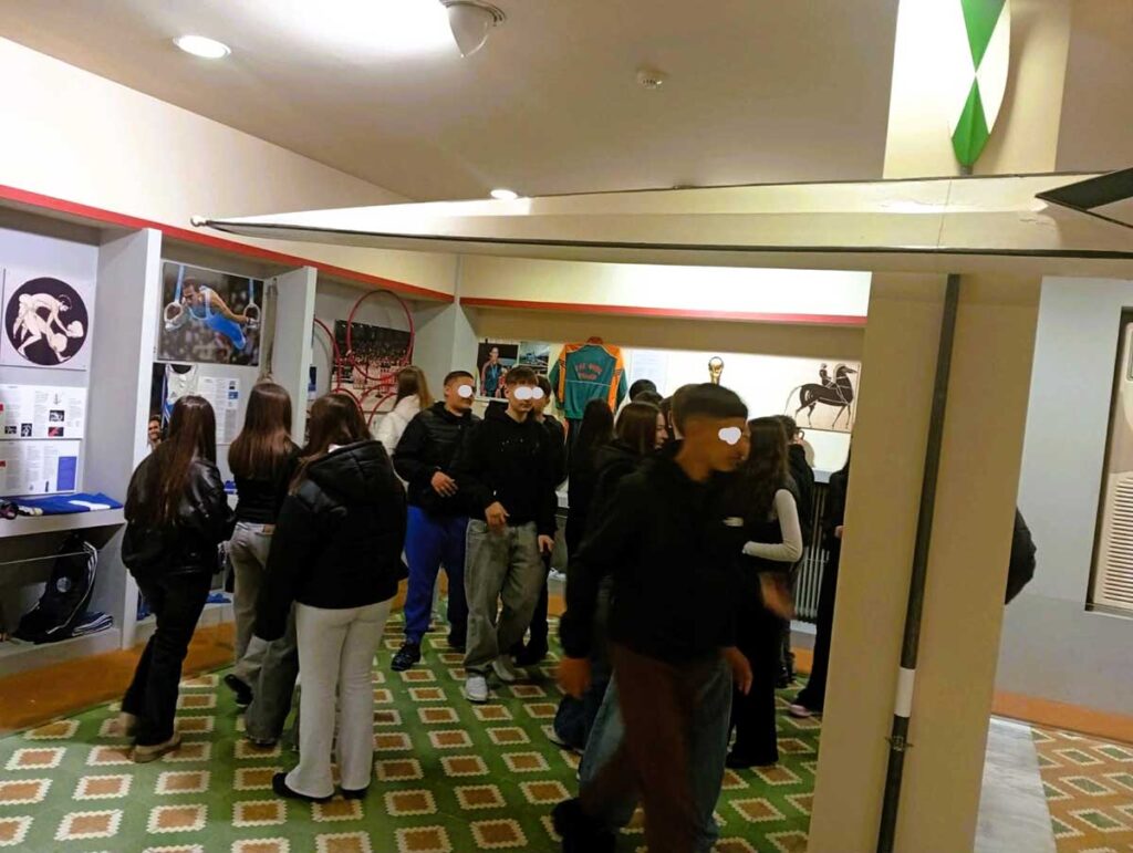 Σχολεία από Καρδίτσα και Πάτρα στο Αθλητικό Μουσείο Τρικάλων