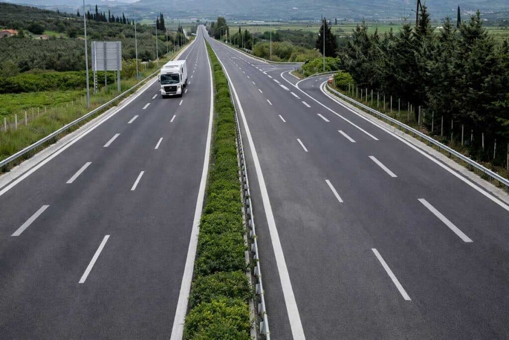 25η Μαρτίου: Απαγόρευση κυκλοφορίας φορτηγών – Πού και πότε ισχύει