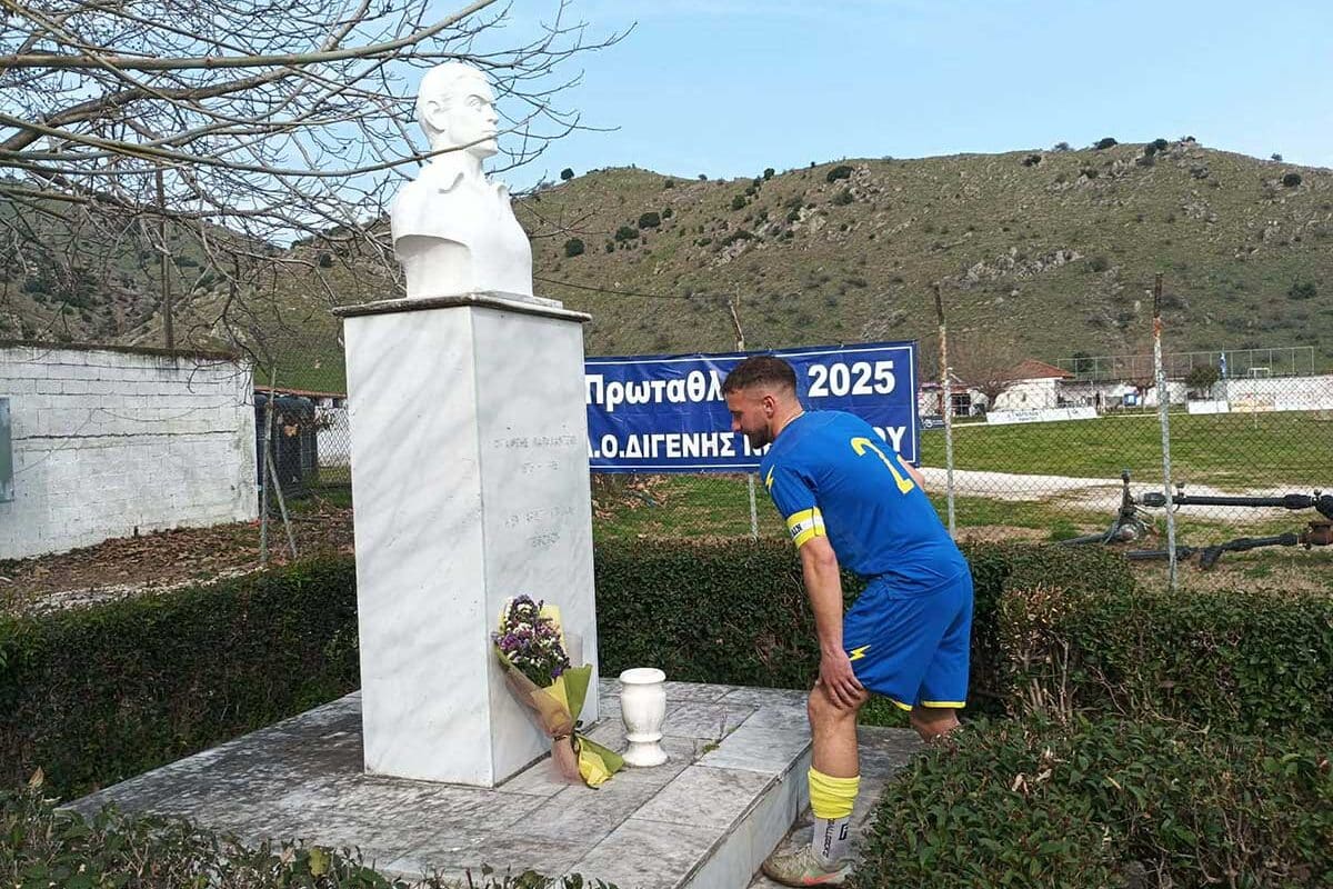 Δεν ξέχασαν τον Μπάμπη Παπαχατζή